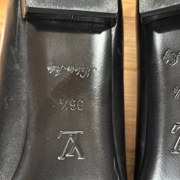 Louis Vuitton Women's Black Ballet Flats - Picture 2 of 7